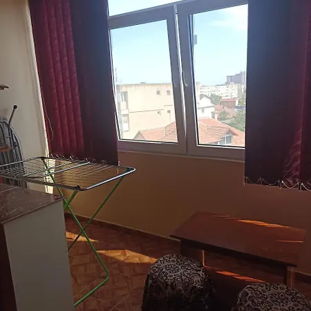 Apartment 3 Mangalia, Plaja Saturn-diana